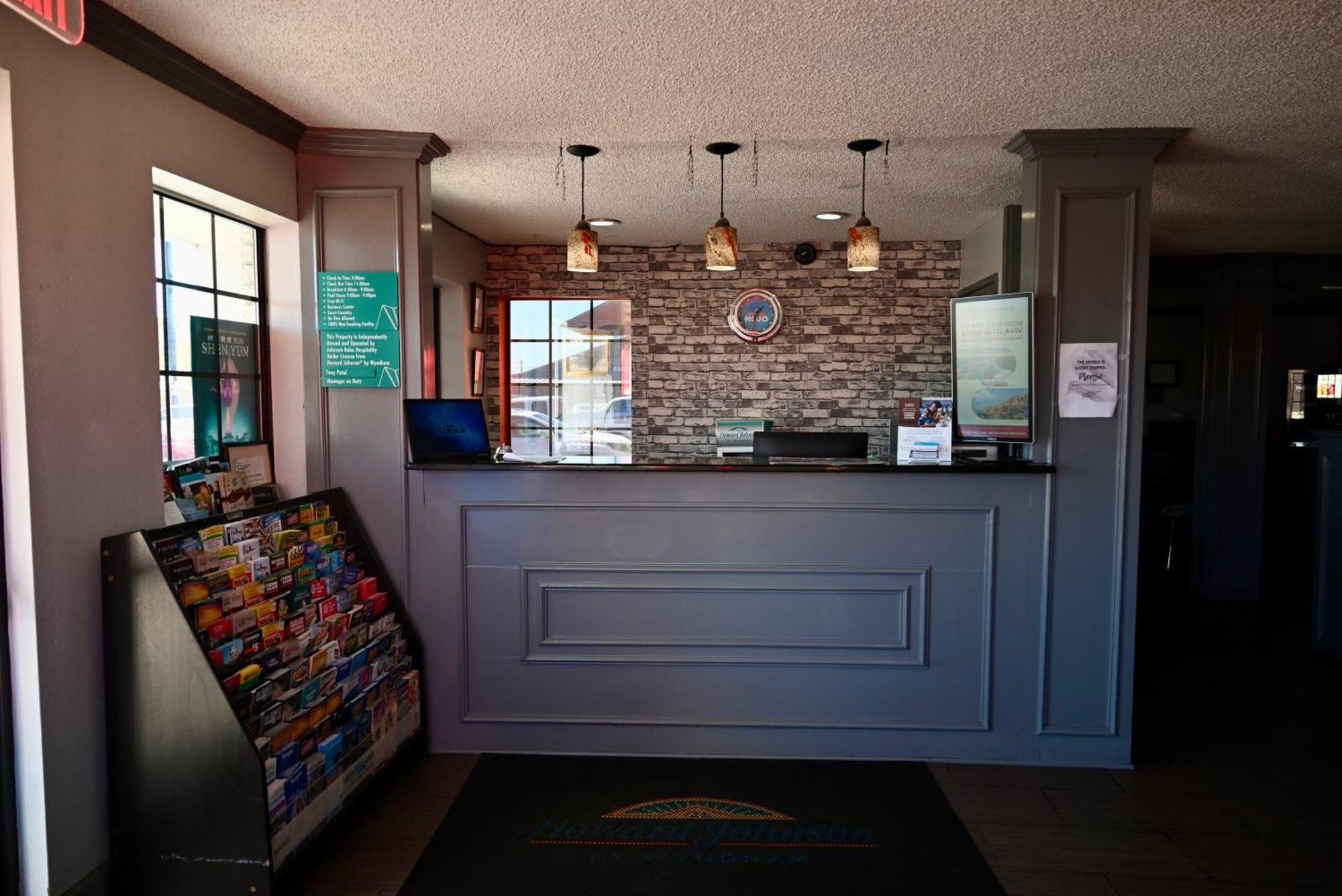 Howard Johnson By Wyndham Near Schlitterbahn New Braunfels Exterior foto